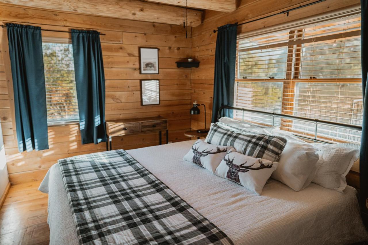 Yosemite Charm By Casa Oso With And Breathtaking Views
